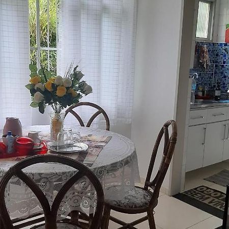 Bem Localizado Apartamento 2 Quartos Orla Rio Vermelho Ha 20 Min Da Barra-Ondina Internet Arcondicionado Сальвадор Экстерьер фото